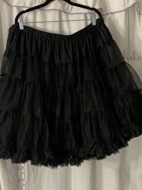 Disney Dress Shop Black Petticoat 1X-3X Pinup Girl Dapper Day Rockabilly NWOT